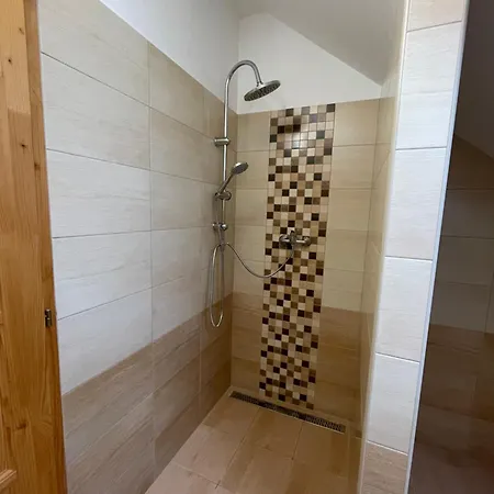 Taverna Apartment
